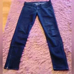 NWOT 7 For All Mankind Gwenevere Comfy Casual Dark Wash Skinny Jean SZ 2 EU 25